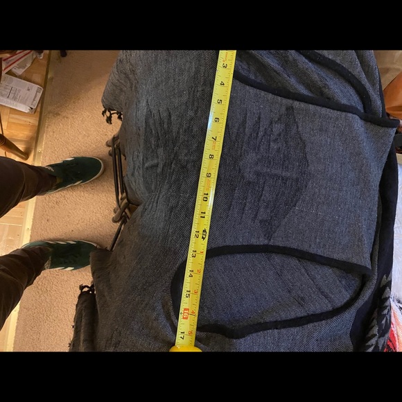 Western Style Fringed Bottom Layered Poncho - Picture 7 of 7